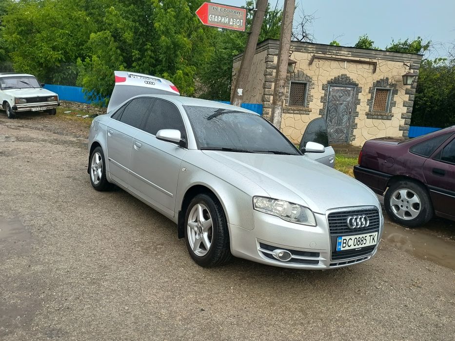 Продам Audi а4 б7 хороша комплектація