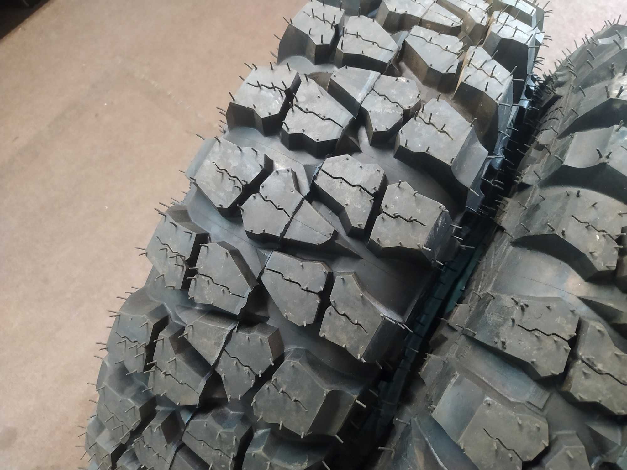 Opony 215/90-15C Forward Safari S10 Opona Terenowa W Teren UAZ