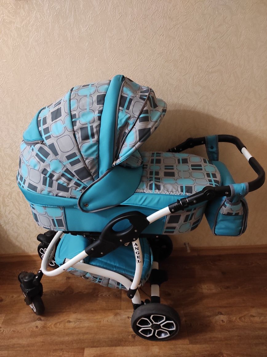 Удобная коляска 2 в 1