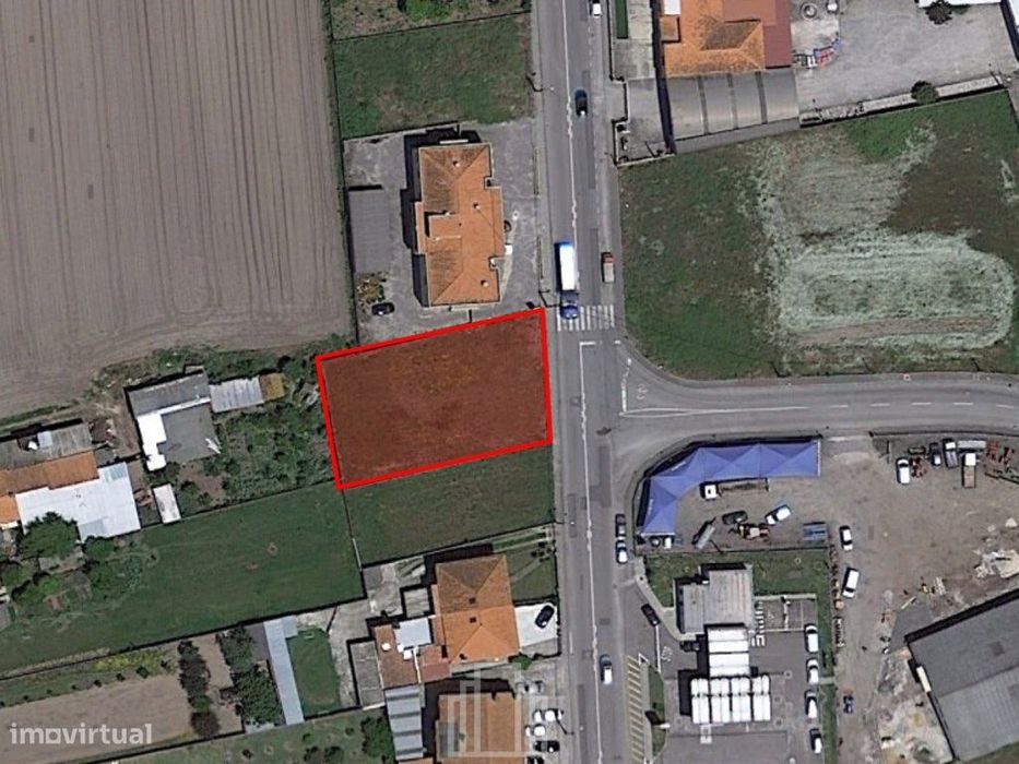 Terreno urbano - Estarreja