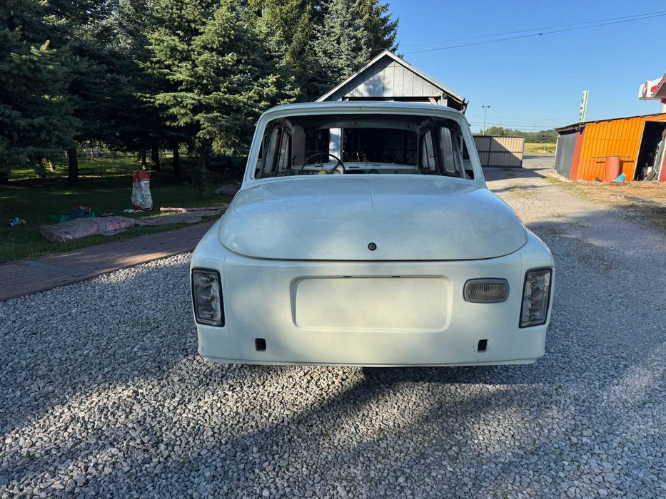 Warszawa M224 Odrestaurowana