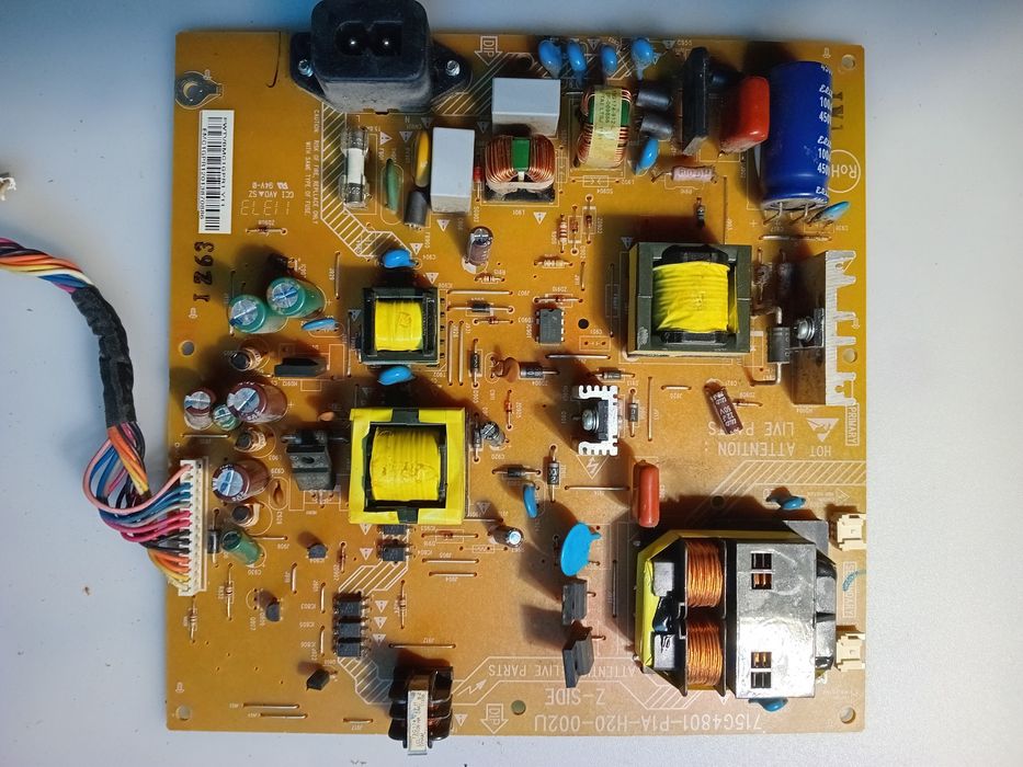 Продам плати з розбитого телевізора