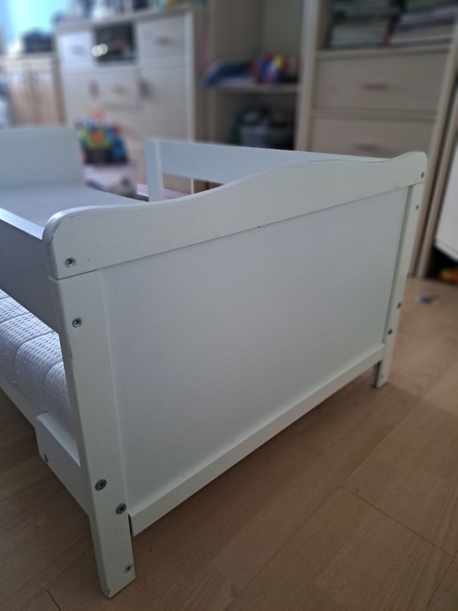 Łóżko łóżeczko 2 w 1  materac białe 140 x 70