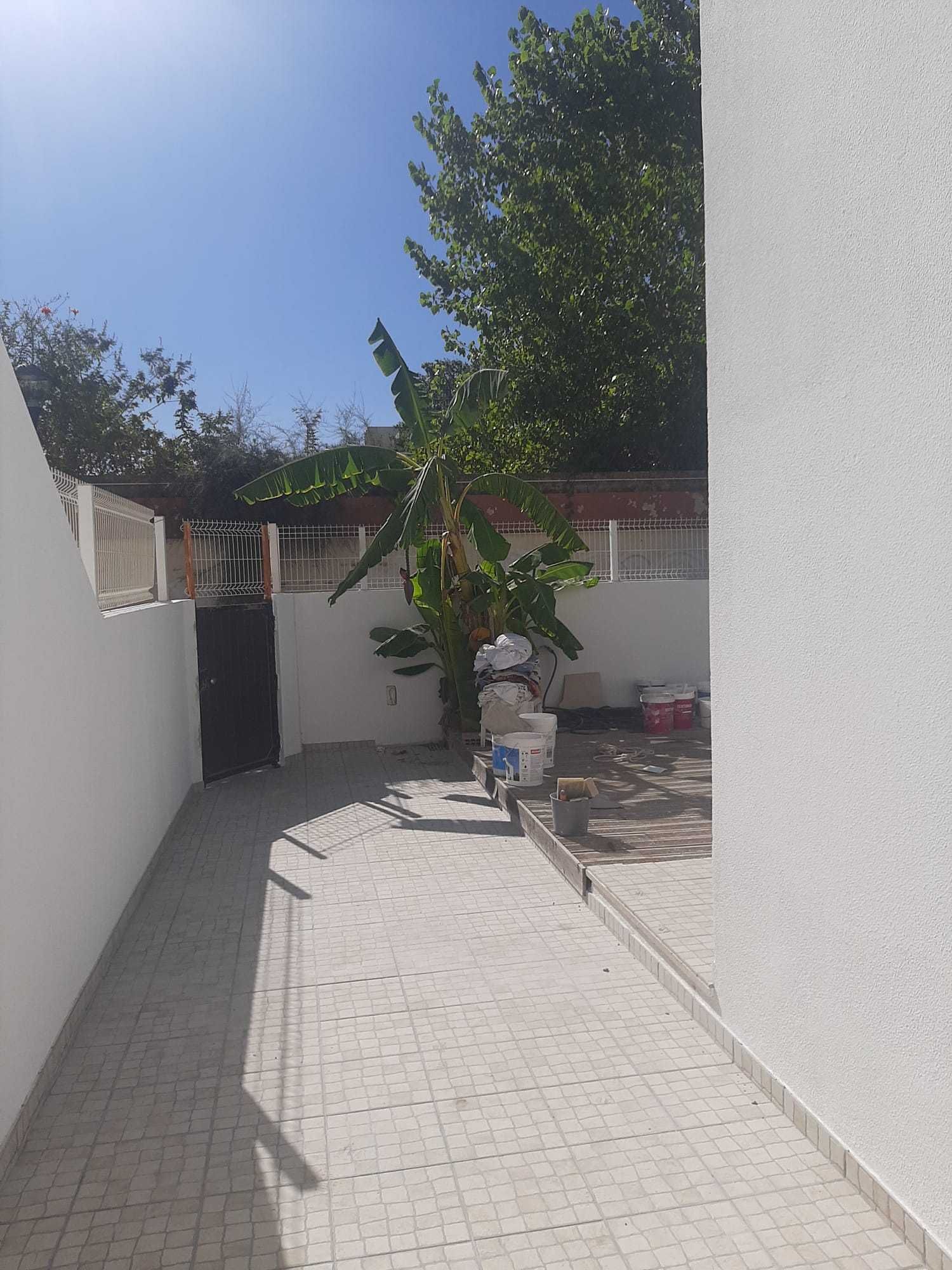 Vilamoura centro - r/c de moradia T2 com jardim