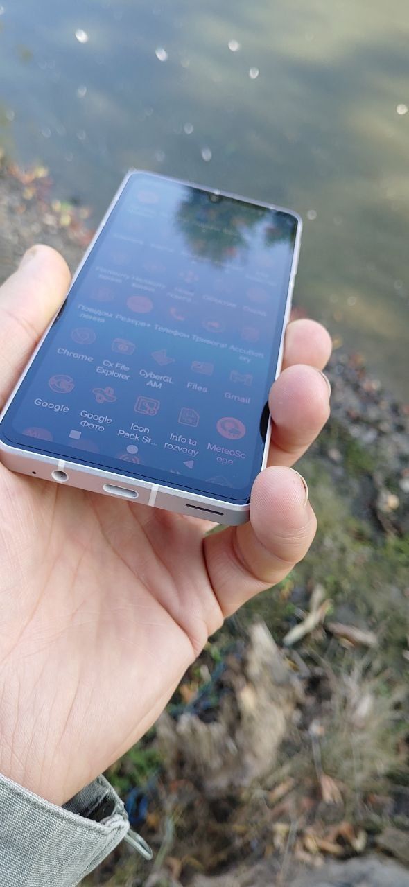 Смартфон Sharp aquos sense 7 6/128гб  14 андроид! Стан идеал