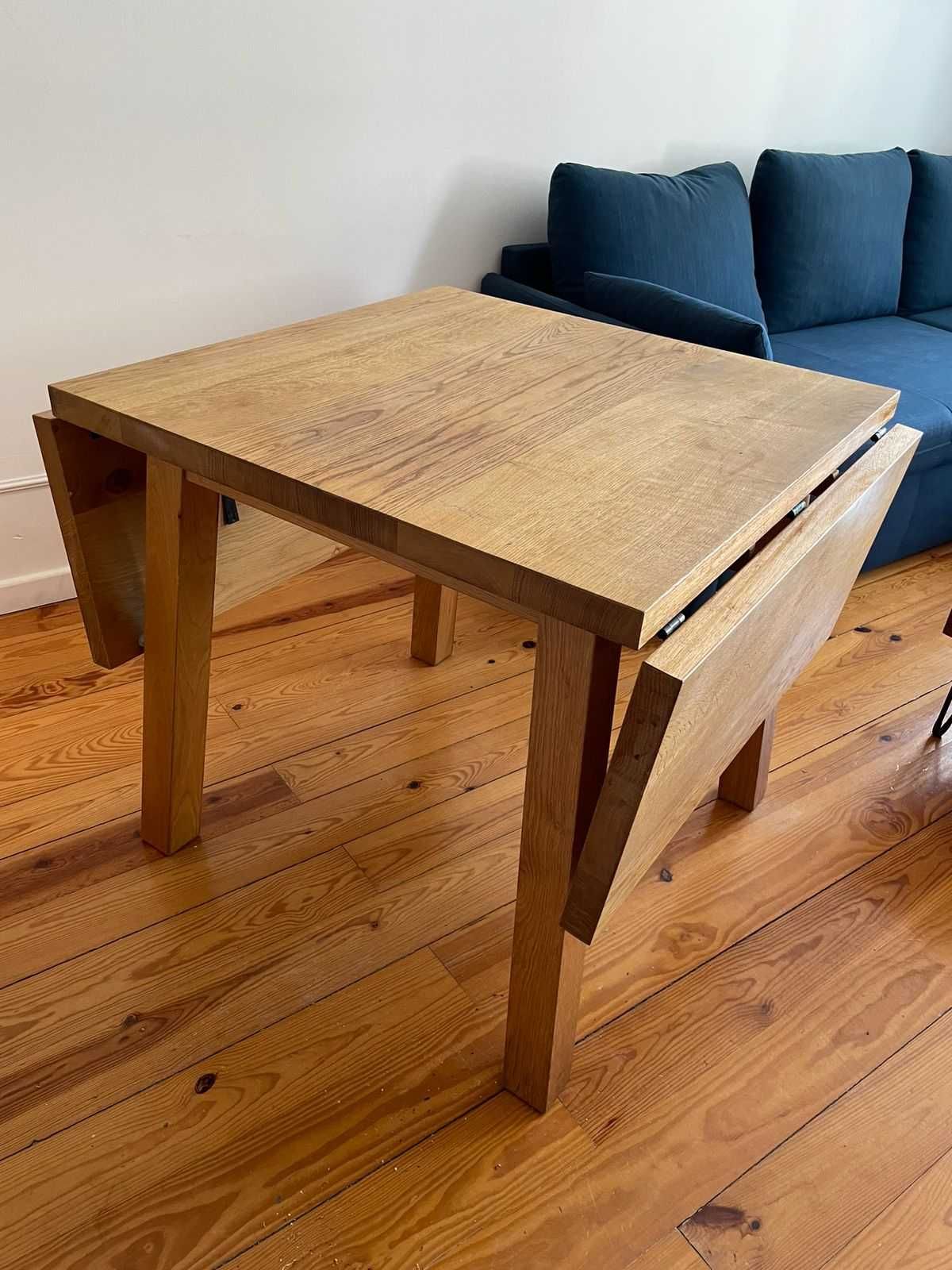 Mesa de Carvalho