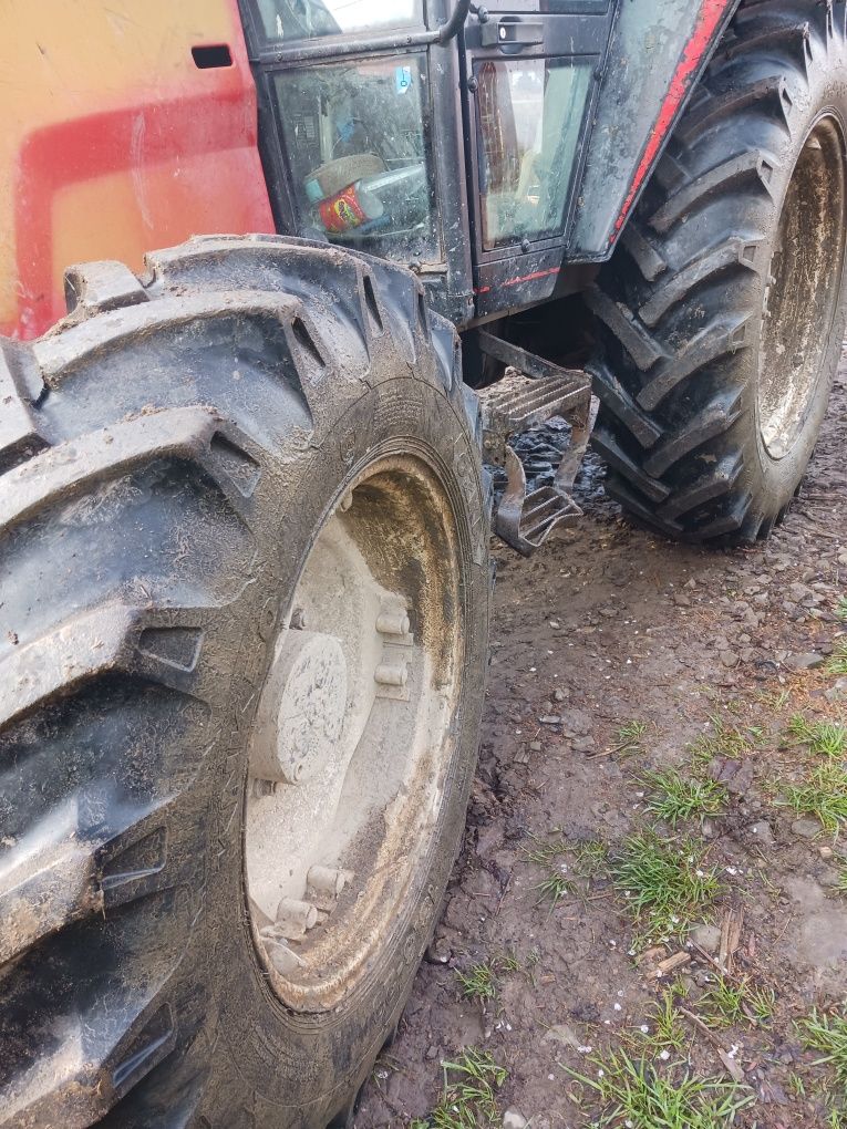 Valmet Valtra 6300 lesny