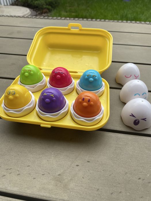 Іграшка сортер Tomy курчатка