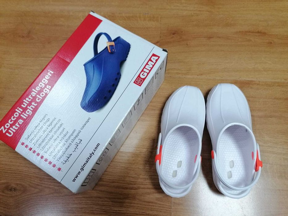 Socas brancas ultra-leves