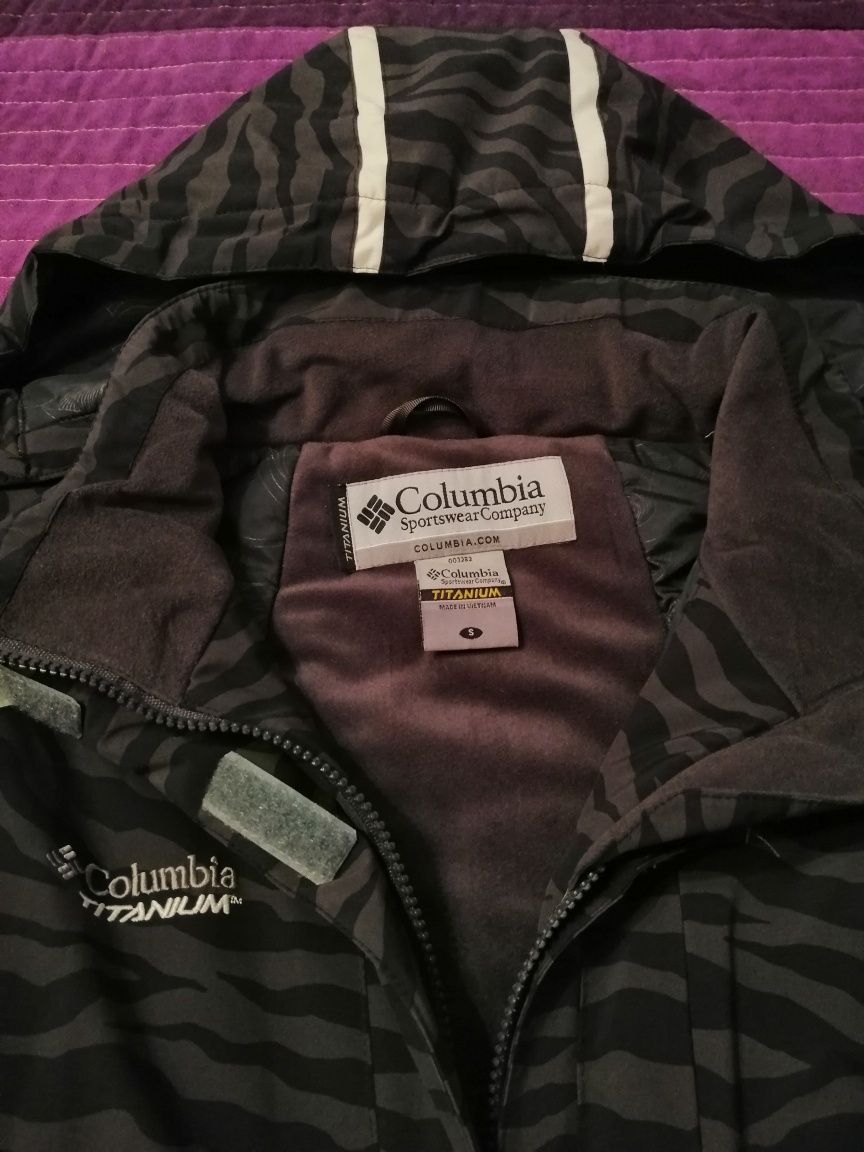 Горно лыжная зимняя курточка Columbia