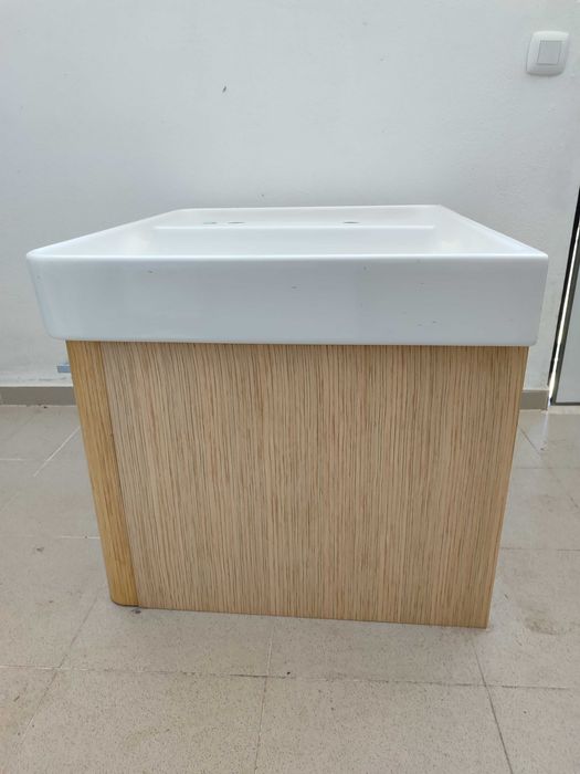 Lavatório Duplo Cerâmico / Double Wash Basin Ceramic