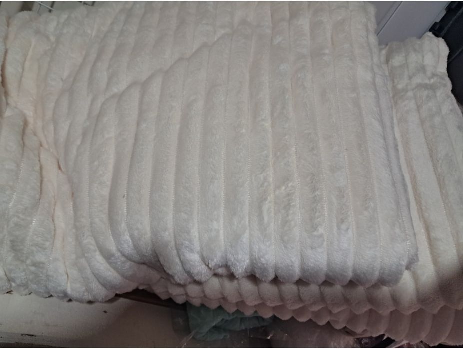 Пледи шарпей,1,5сп,та євро розмір