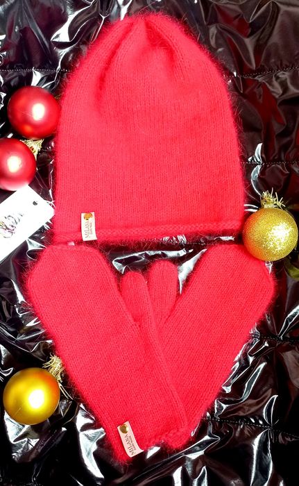 Шапочка і рукавички пухнасті , комплект