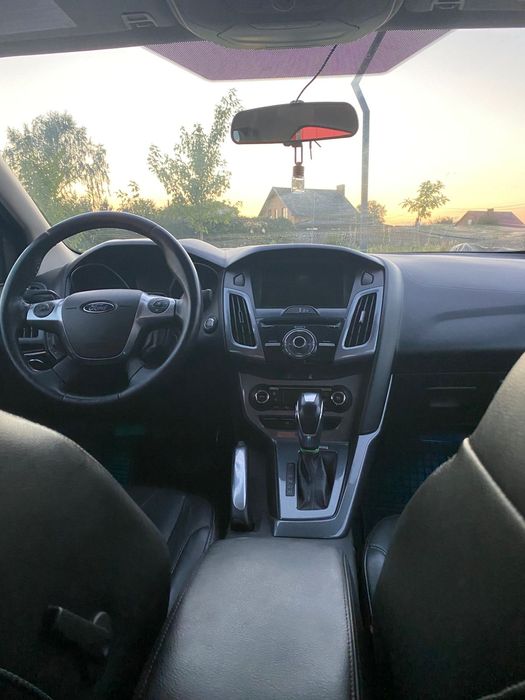 Ford Focus  Titanium  муз. с-ма "Sony"