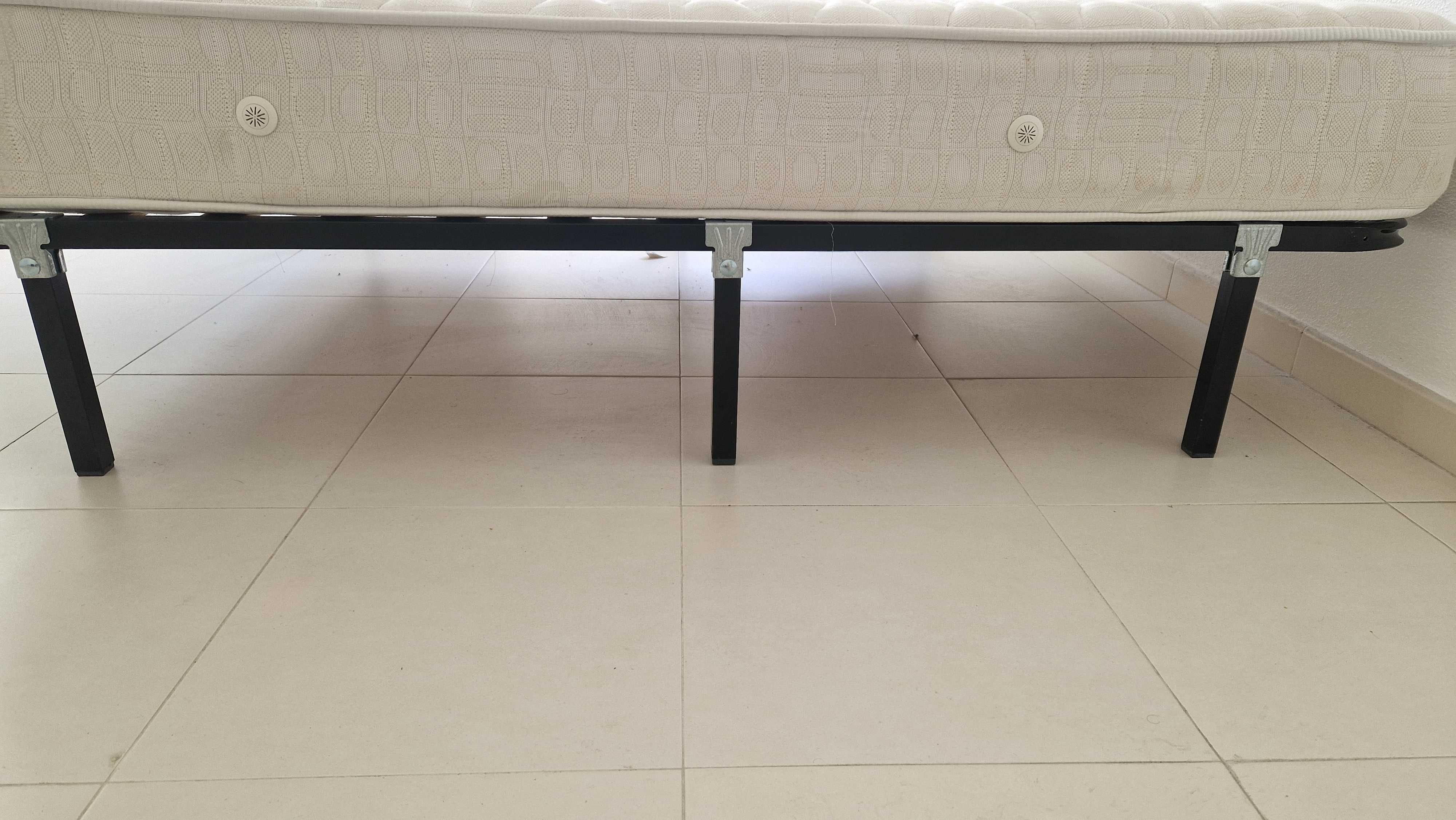 Sommier de ripas e colchão Climax