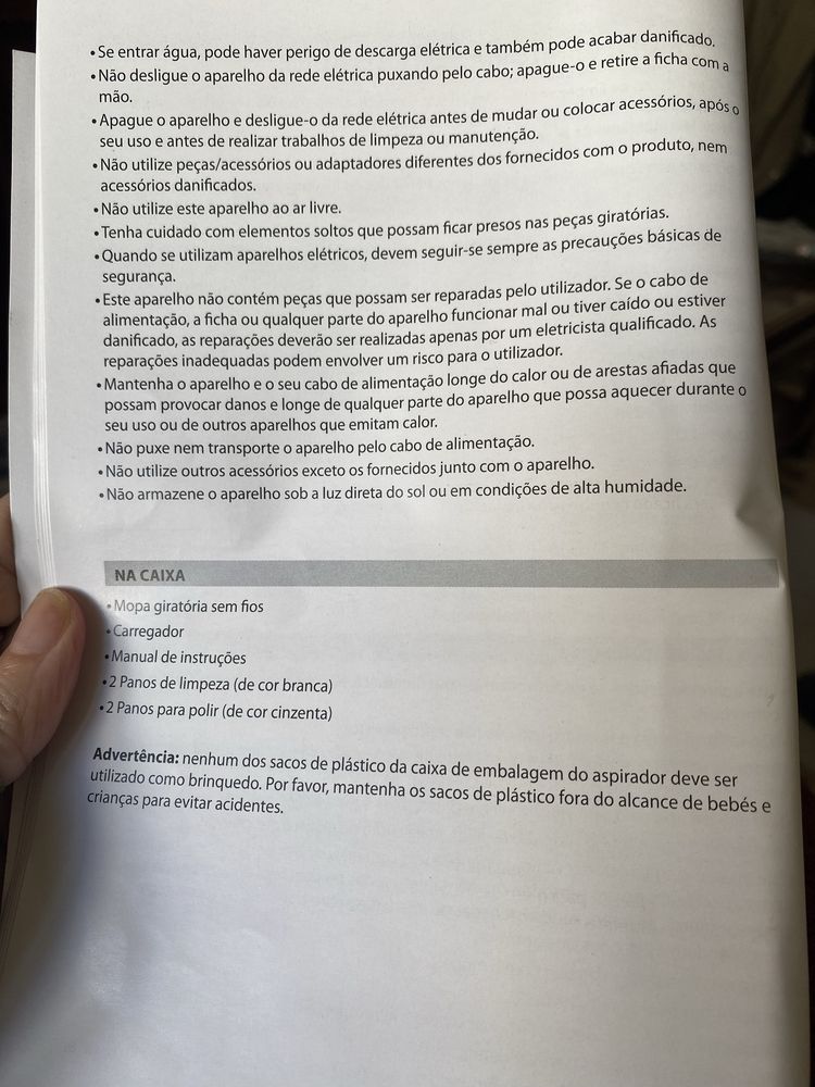 Mopa giratoria sem fios e com assessorios