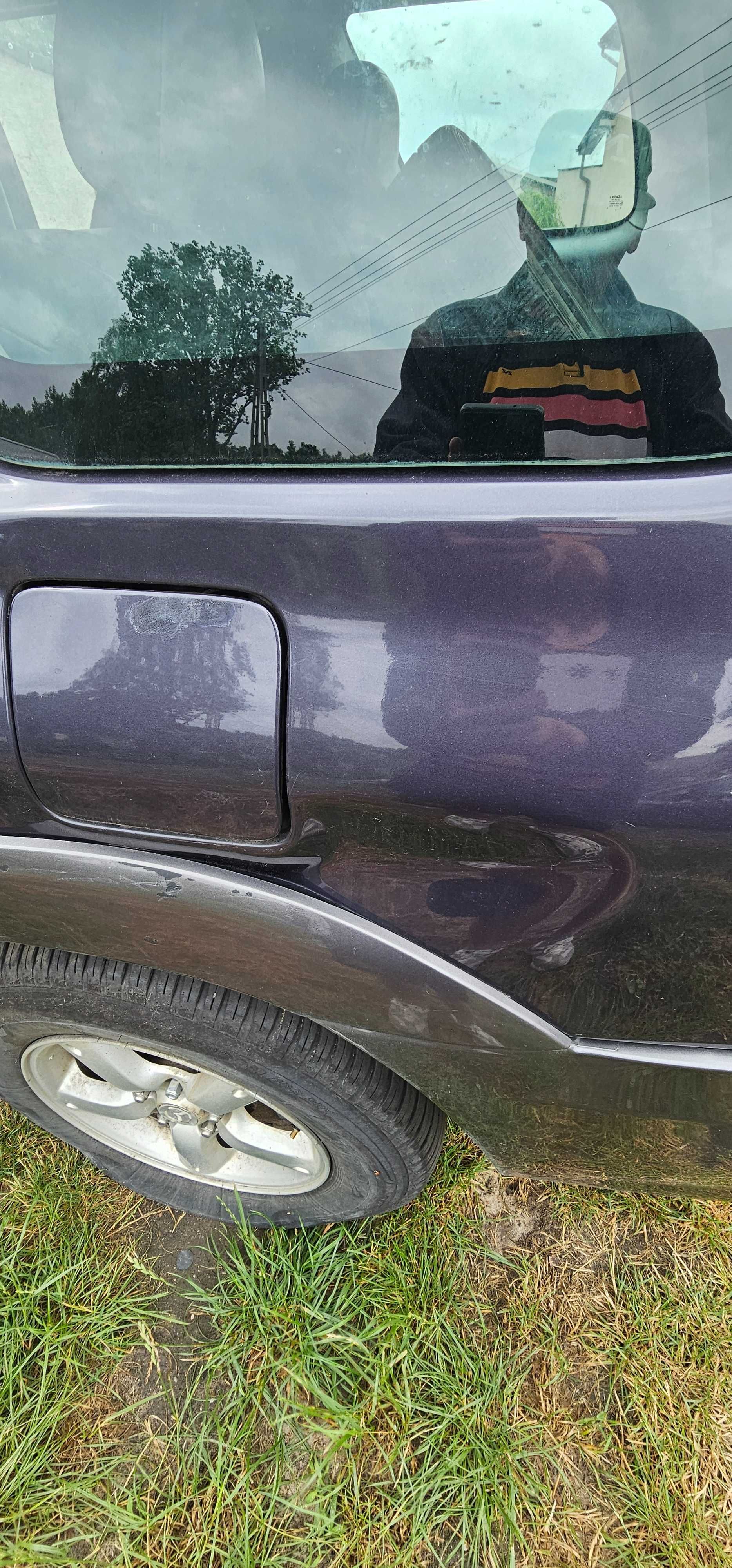 Mazda tribute 2006 r 2300 benzyna