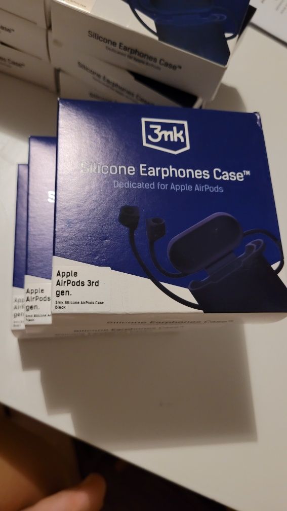 Etui na słuchawki 3MK silicone Airpods case 3rd gen. Czarne