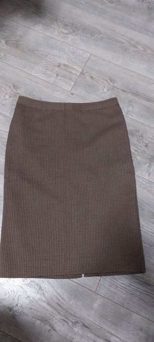 Віддам безкоштовно спідницю HM 34