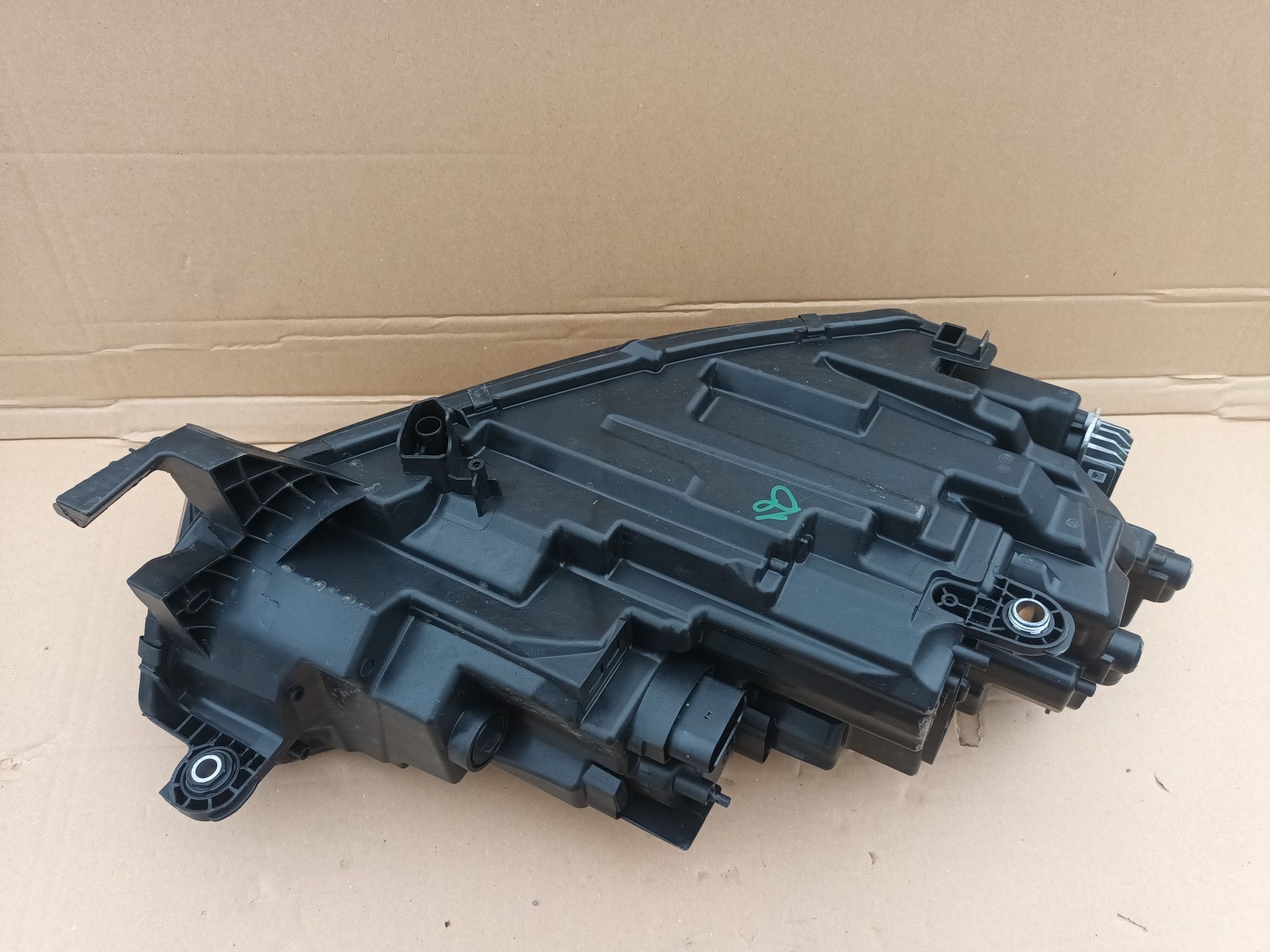 Lampa lewy przód przednia lewą Skoda Octavia IV 5E4.941.015 Full led