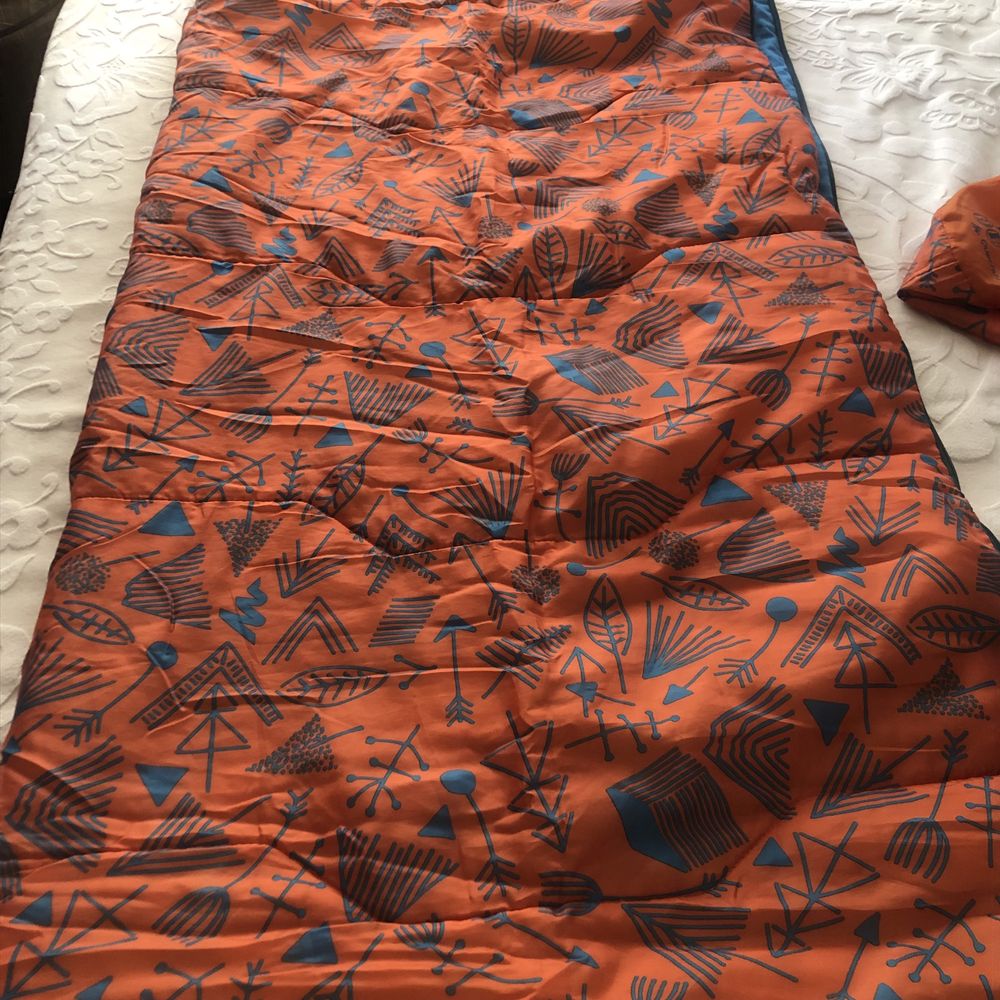 Vendo saco cama em muito bom estado.