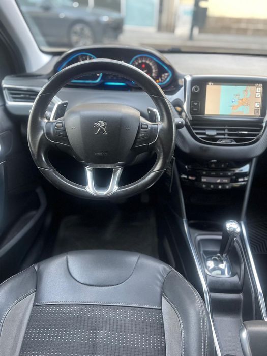 Peugeot 2008 1.6 e-HDI Alure 2-Tronic