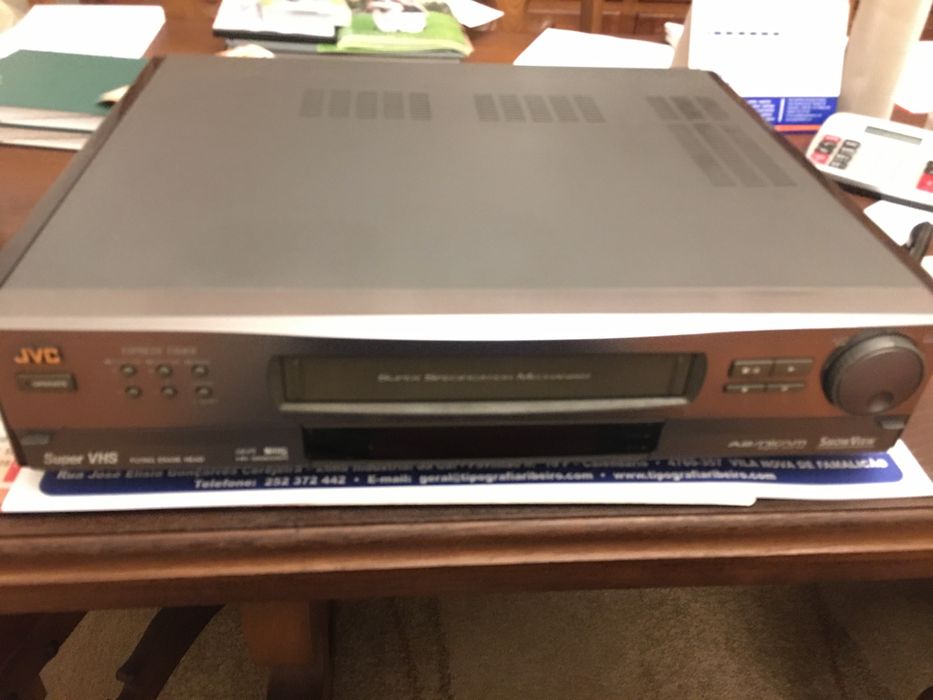 Vídeo profissional JVC SVHS