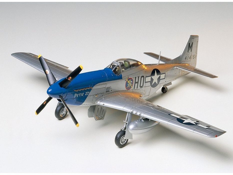 Tamiya 61040 N.A.P-51D Mustang 8th AF 1/48 model do sklejania