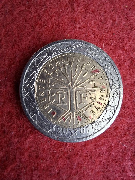 Moeda de 2 euros c/ erros  de cunhagem, 2001,França circulada bela