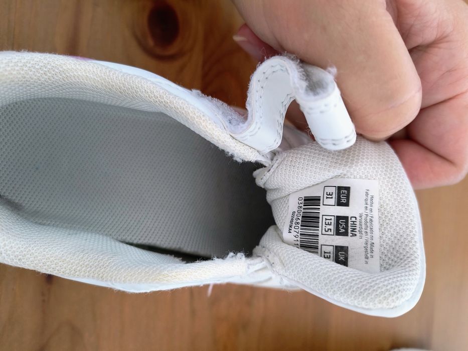 Sapatilhas Fila, tamanho EU31