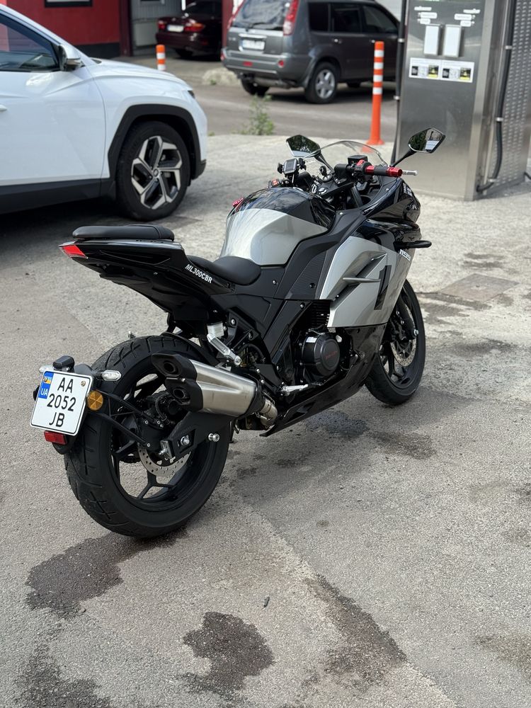 Мотоцикл (CFMOTO / ML 300 CBR)