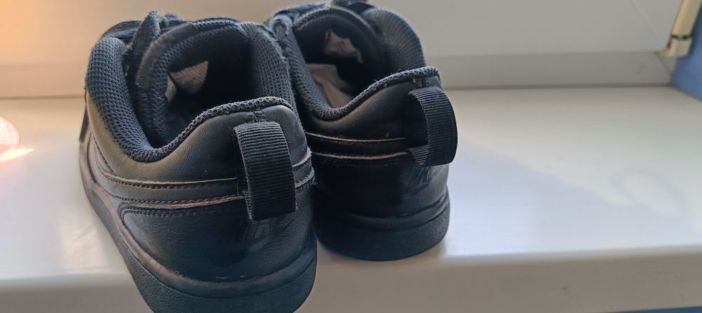 Дитячі кросівки nike 35,5 розмір