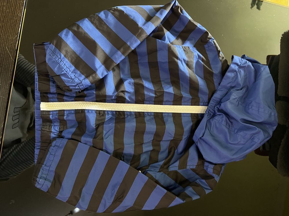 Roupa criança casacos usados