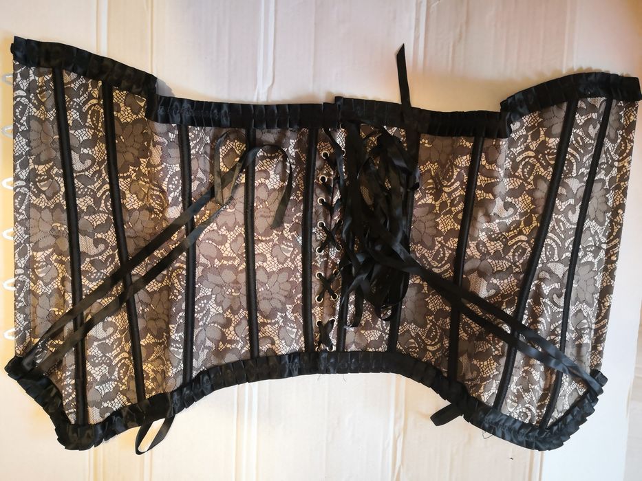 Gorset Spandex sznurowany z tyłu z przodu haftki