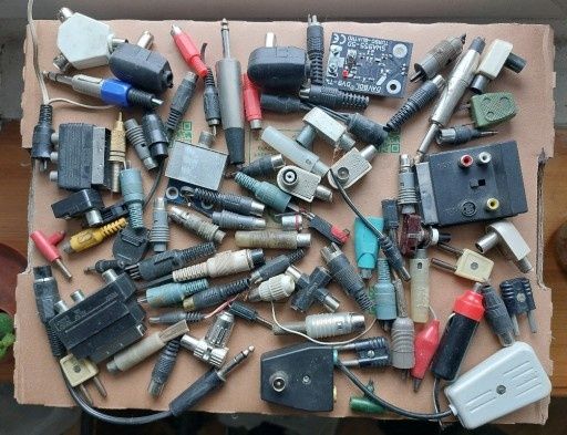 Stare gniazdka i wtyki PRL i nietylko