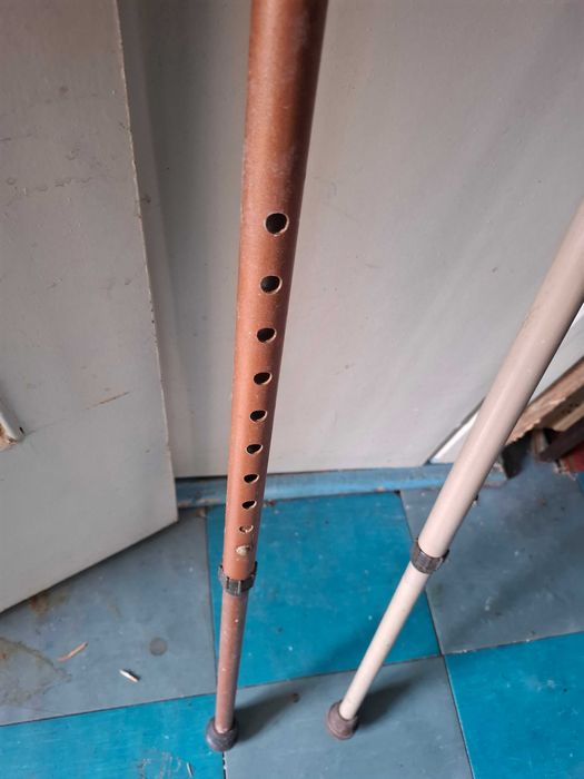 Трость для хотьбы.