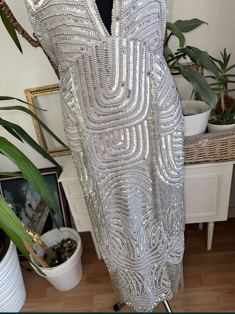 Srebrna cekinowa sukienka midi midaxi frędzle 46 3 xl 44 xxl asos luxe
