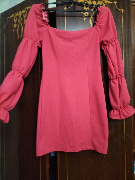 Платья розового цвета