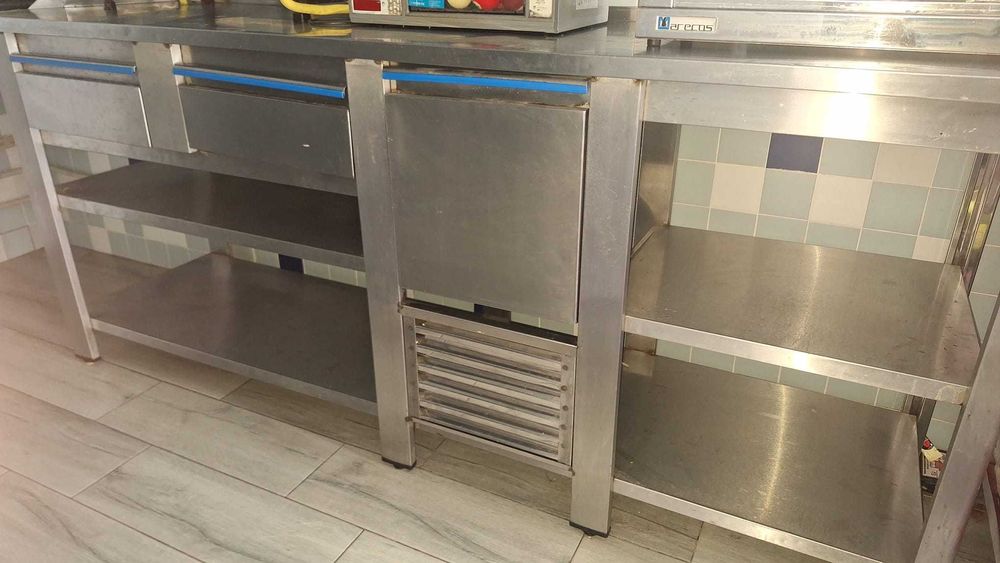 Balcão inox c gavetas e tulha café 200x55x87