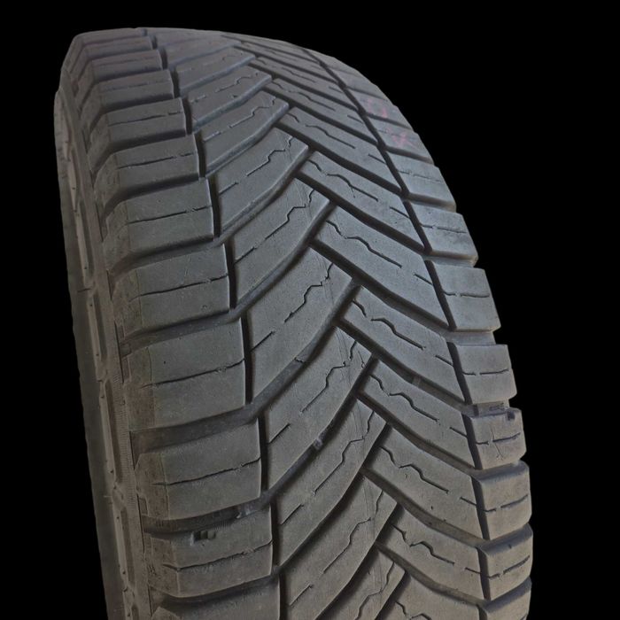 Michelin Agilis CrossClimate 215/65 R16C 109/107T 6mm 2022