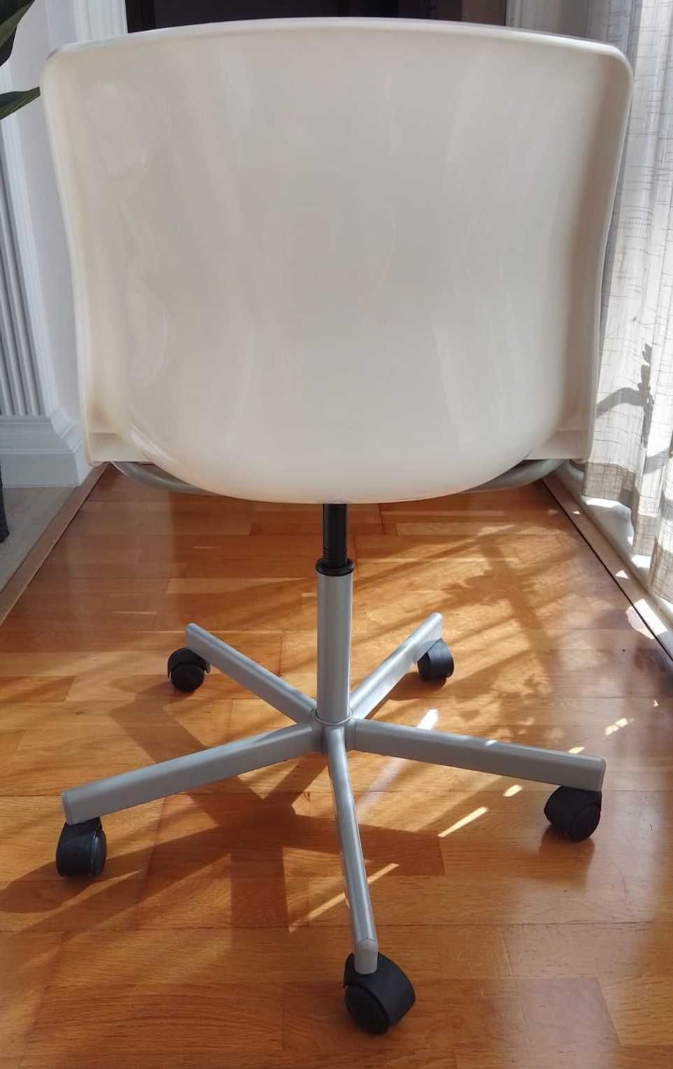 Cadeira para secretária