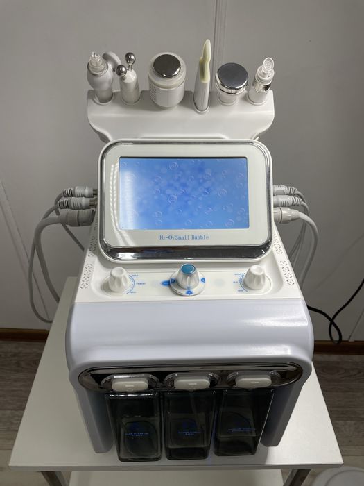 Косметологический аппарат гидропилинга H2O2 6в1