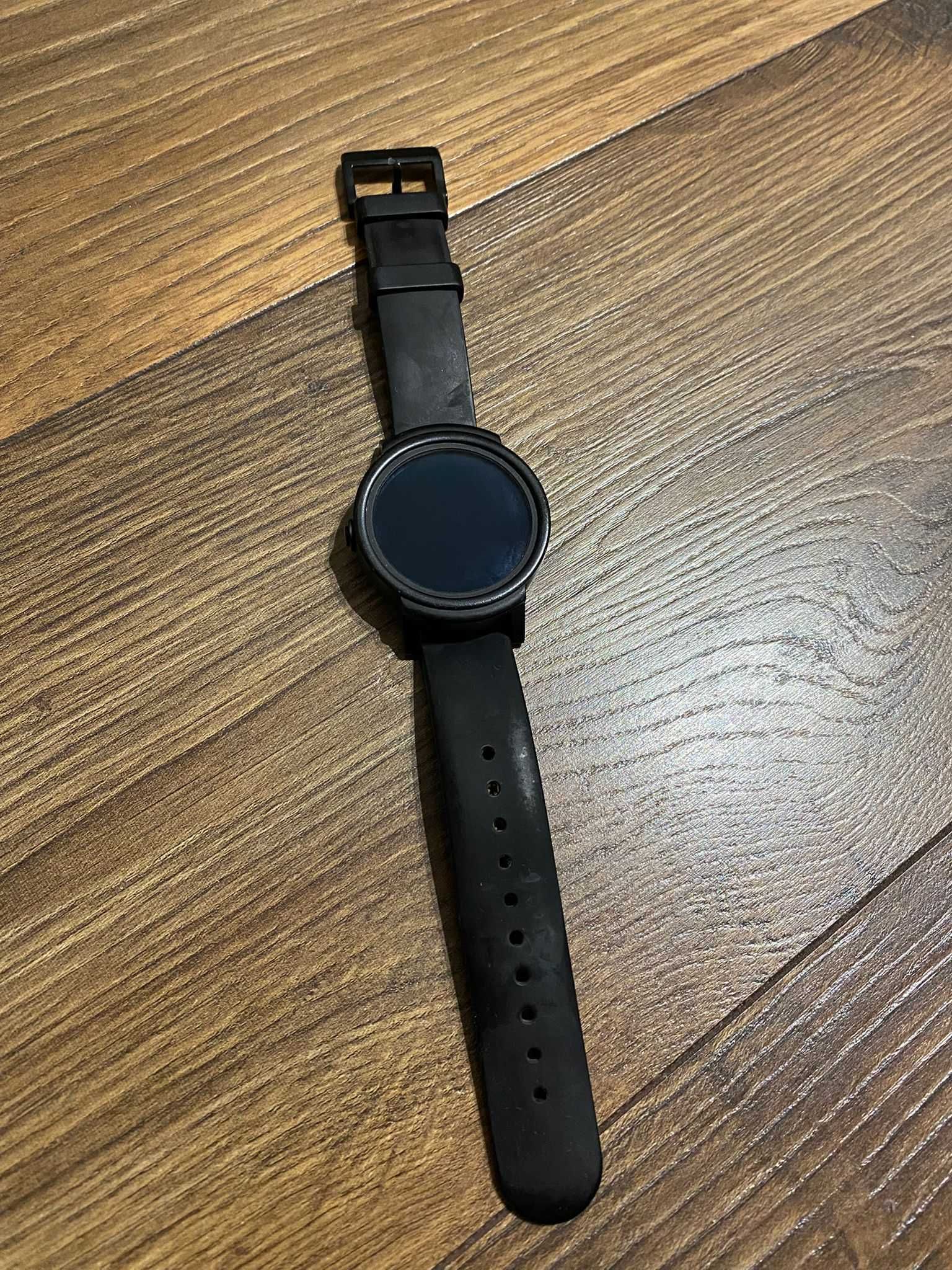 Smartwatch Ticwatch E Shadow WF12086 Czarny