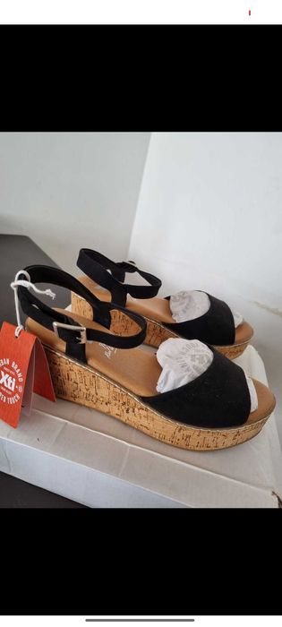Sandalias marca xti tamanho 37