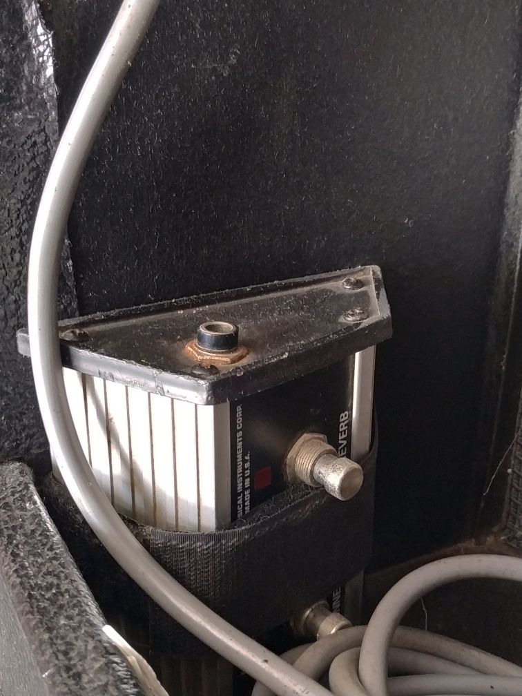 Amplificador Fender Eighty-Five