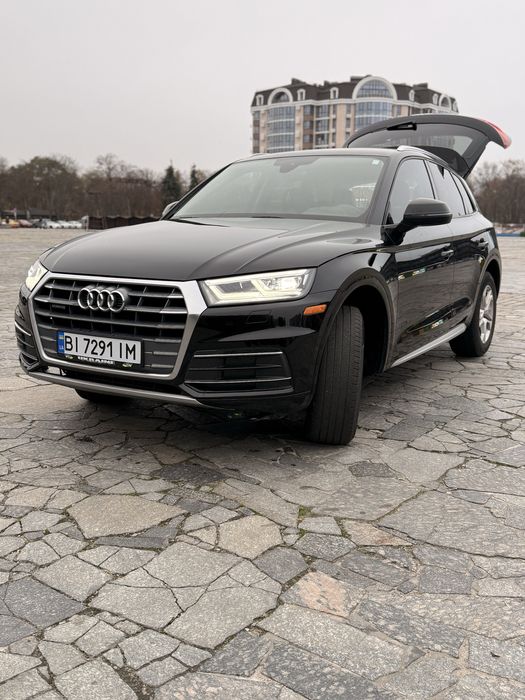 Audi q5 2018 premium