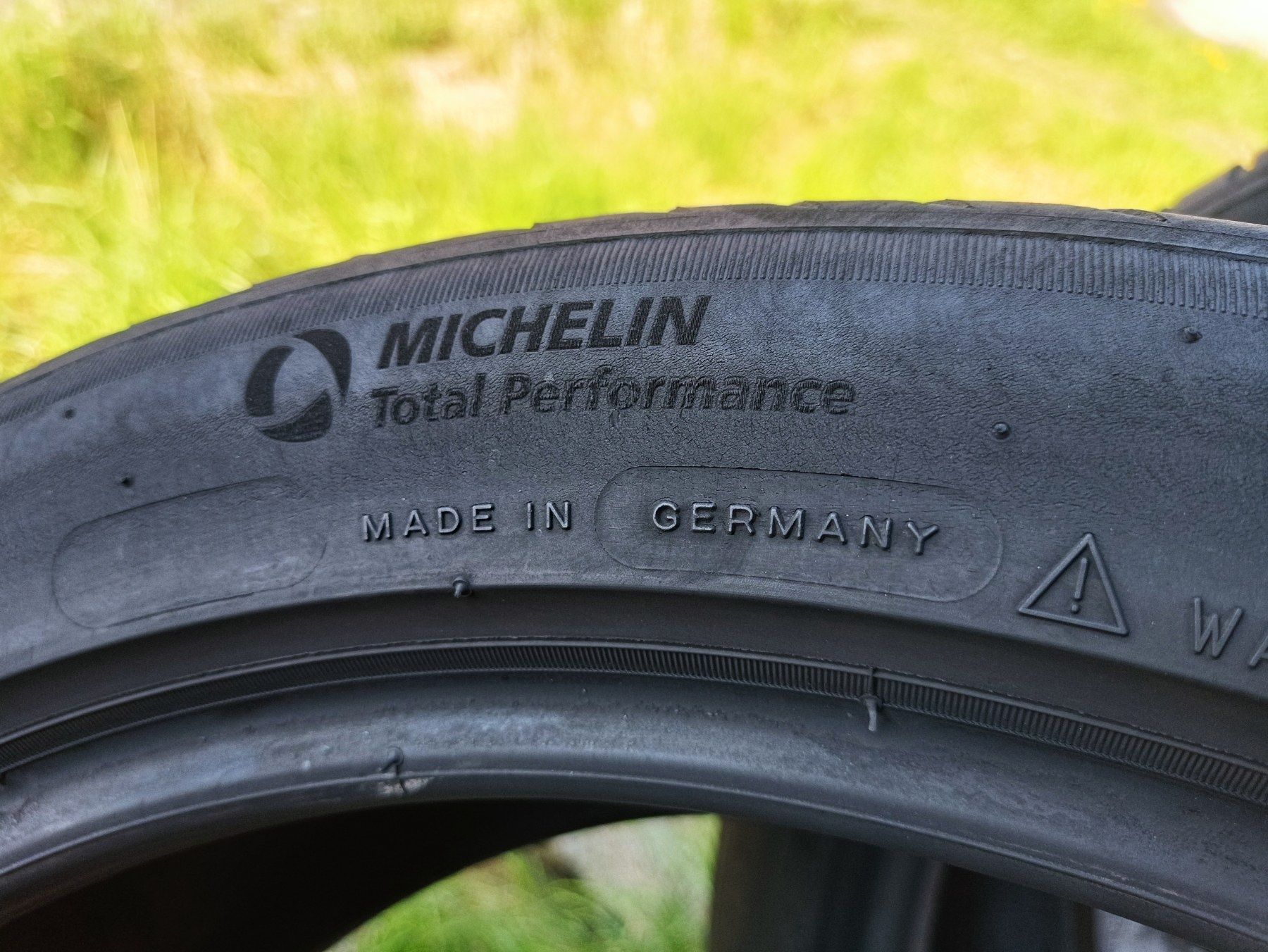 Літні шини Michelin 225/45 R18 резина Р18