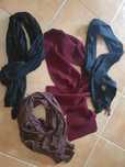 Conjunto de 2 cachecóis e 2 lenços
