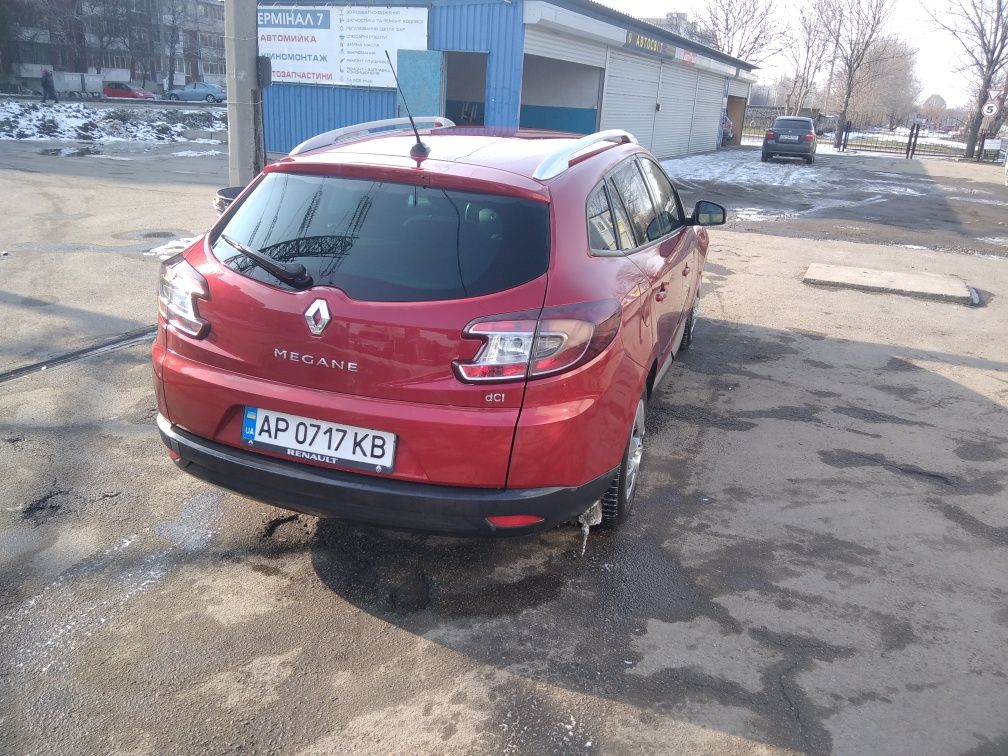 Рено меган3 2010год.1.5 дизель