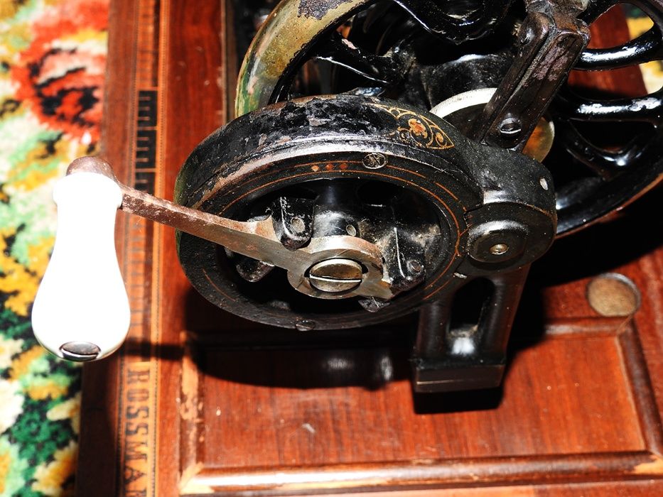 Máquina de costura vintage FRISTER & ROSSMANN para coleccionadores
